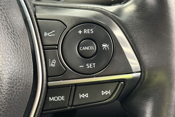 2021 Toyota Camry AXVH70R SX Sedan Image 3