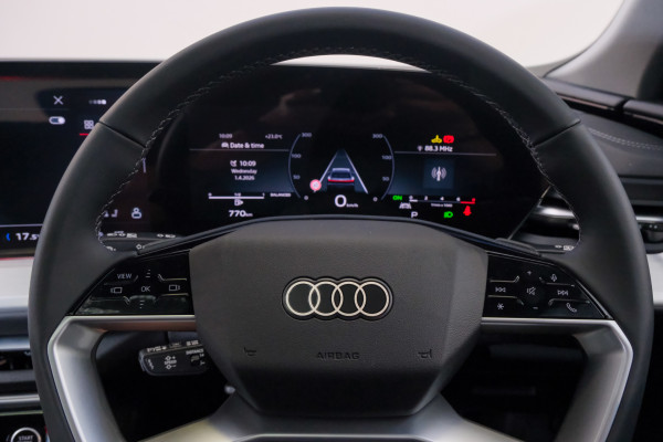 2025 Audi Q5 GU TFSI 150kW SUV image 14