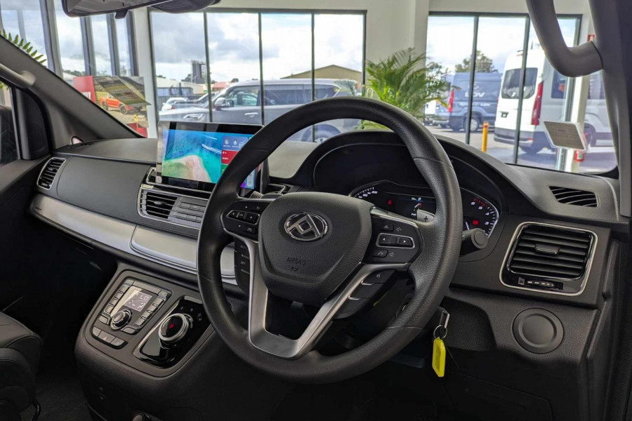 2025 LDV G10 SV7C + Van Image 13
