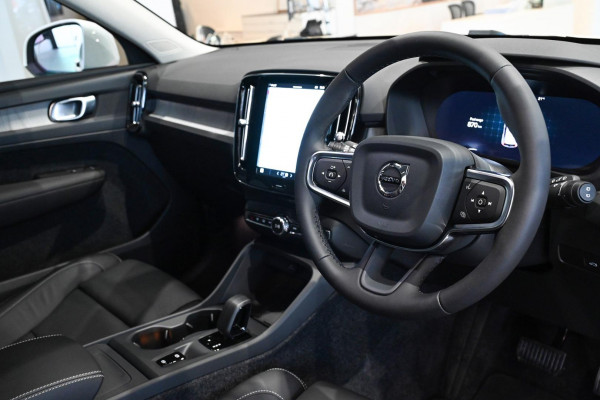 2024 MY25 Volvo XC40 XZ Plus B4 SUV Image 5