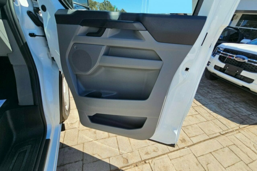 2023 MY23.75 Ford Transit Custom AV Trend SWB Van Image 17