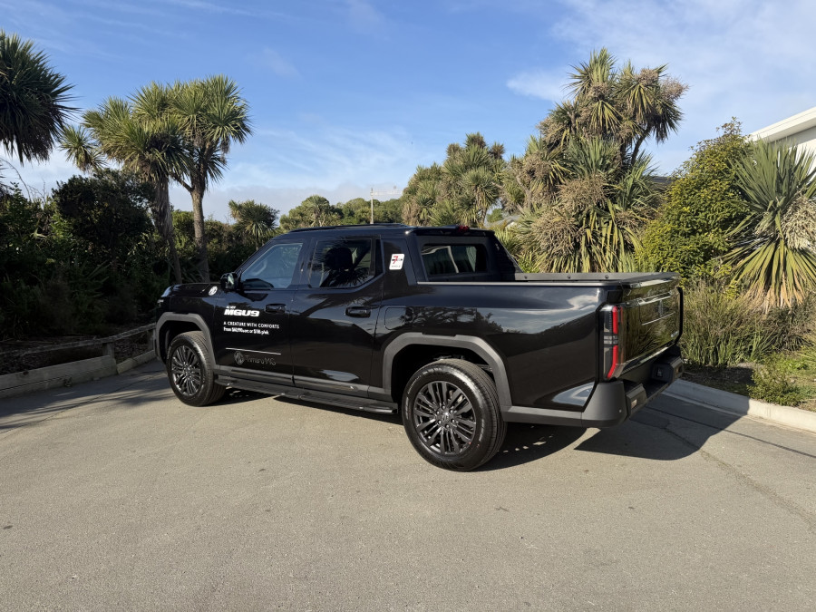2026 MG U9 Explore Pro Ute Image 3