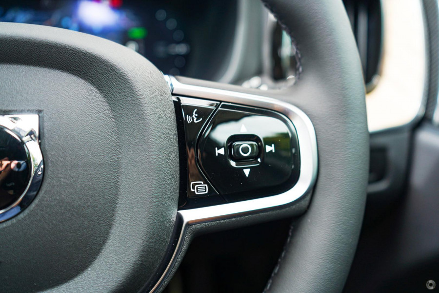 2025 MY26 Volvo XC60 UZ Plus T8 Plug-in Hybrid Dark SUV Image 13