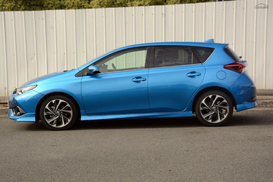 2017 Toyota Corolla ZRE182R ZR Hatch Image 5