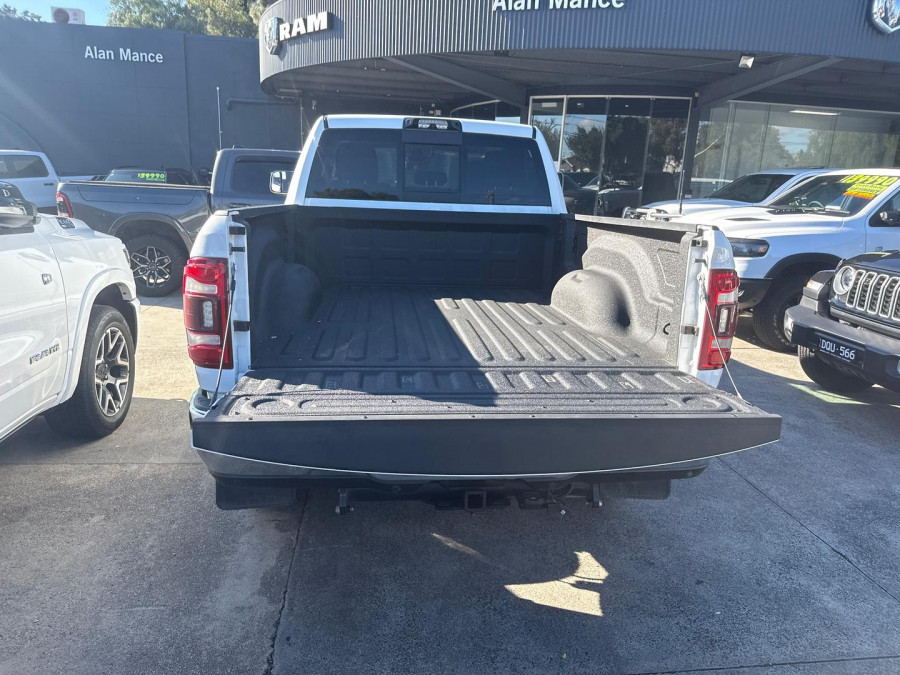 2021 MY22 Ram 2500 DJ Laramie Ute Image 15