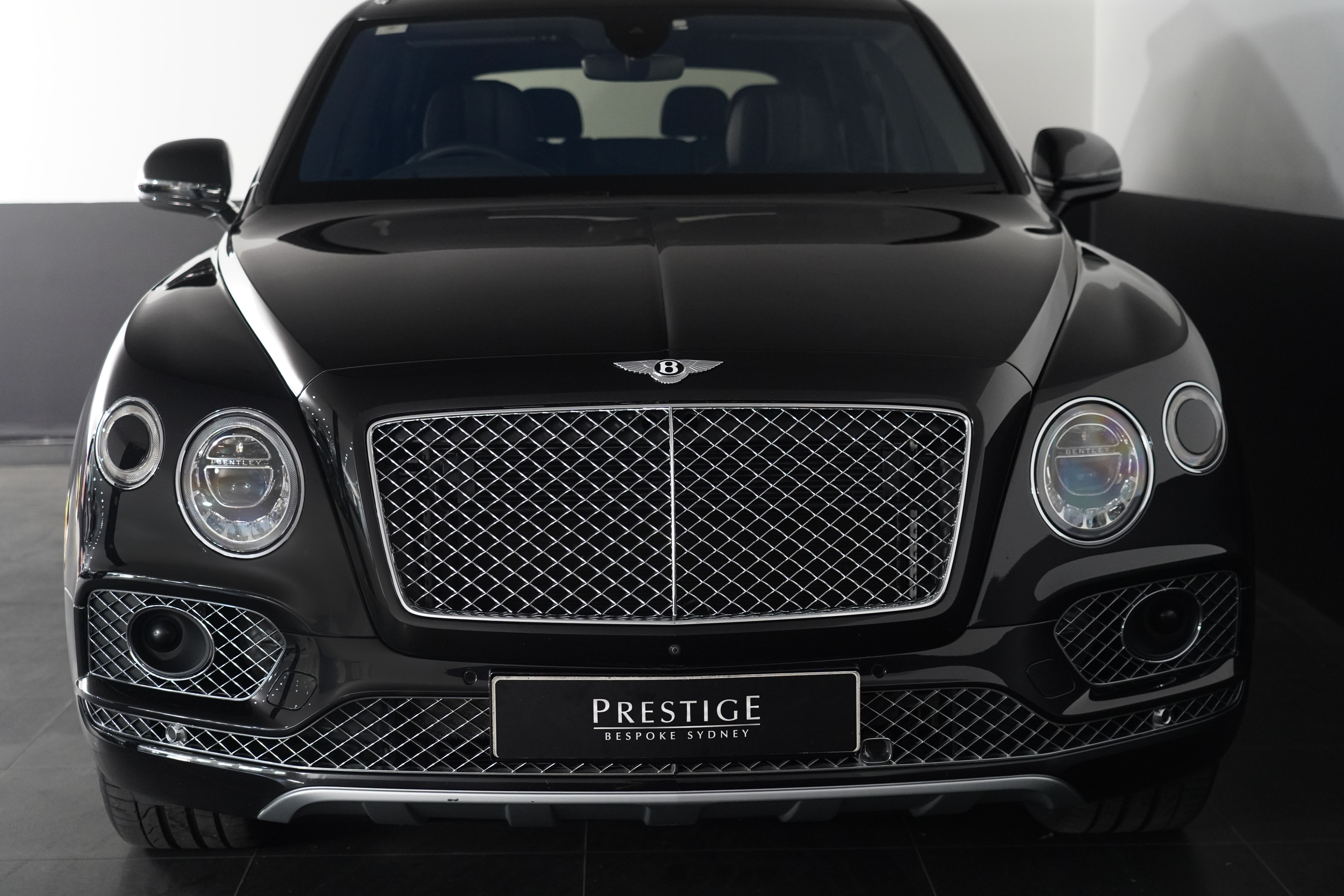 2018 Bentley Bentayga W12 Seven Seat SUV Image 14