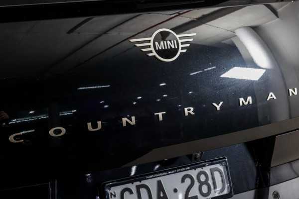 2025 MINI Countryman U25 S Favoured SUV image 15