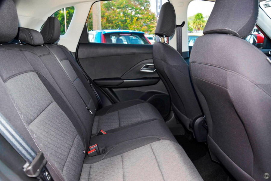 2025 MG ZS ZS32 Excite Hybrid+ SUV Image 9