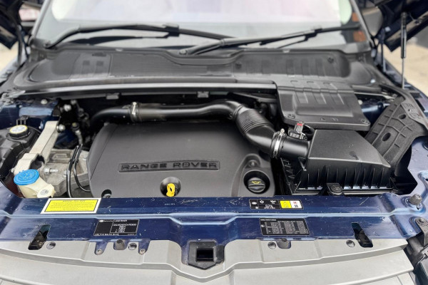 2012 Land Rover Range Rover Evoque L538 SD4 Pure SUV Image 11