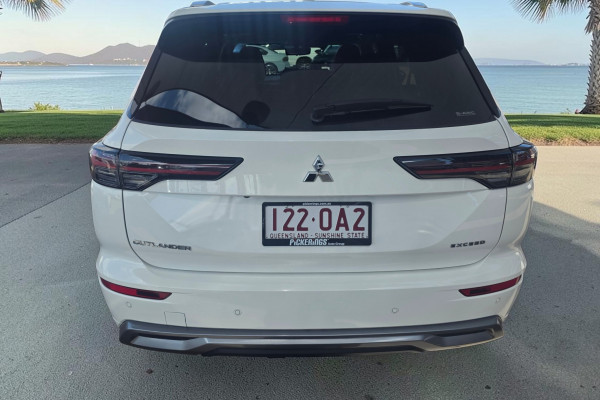 2025 Mitsubishi Outlander ZM Exceed SUV Image 6