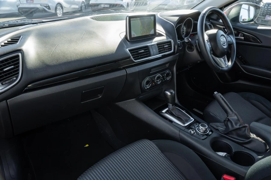 2015 Mazda 3 BM Series Maxx Sport Hatch Image 8