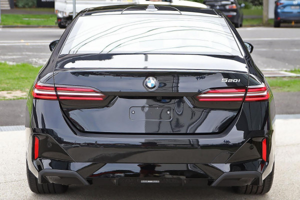 2025 BMW 5 Series G60 520i M Sport Sedan image 5