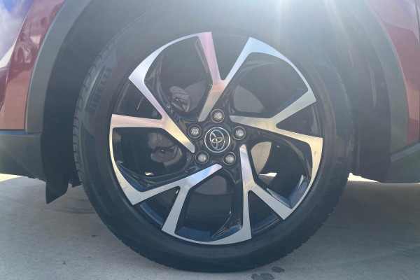 2019 Toyota C-HR NGX10R Koba SUV Image 34