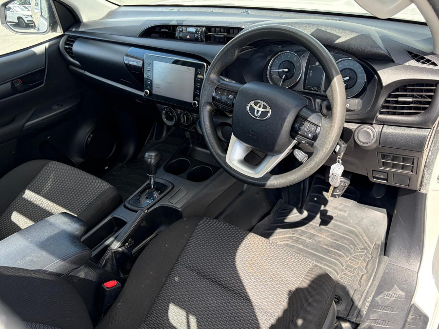 2022 Toyota HiLux TGN121R WorkMate Cab Chassis Image 12