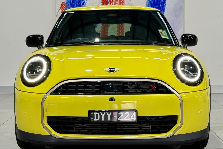 2025 MINI Cooper F65 S Favoured Hatch