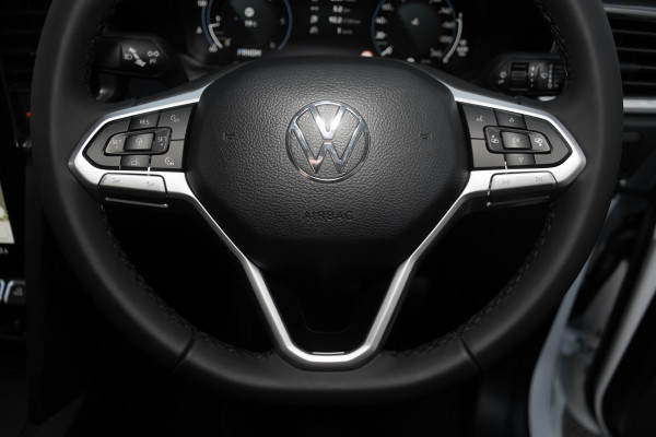 2025 Volkswagen Amarok NF TDI600 Style Ute image 11