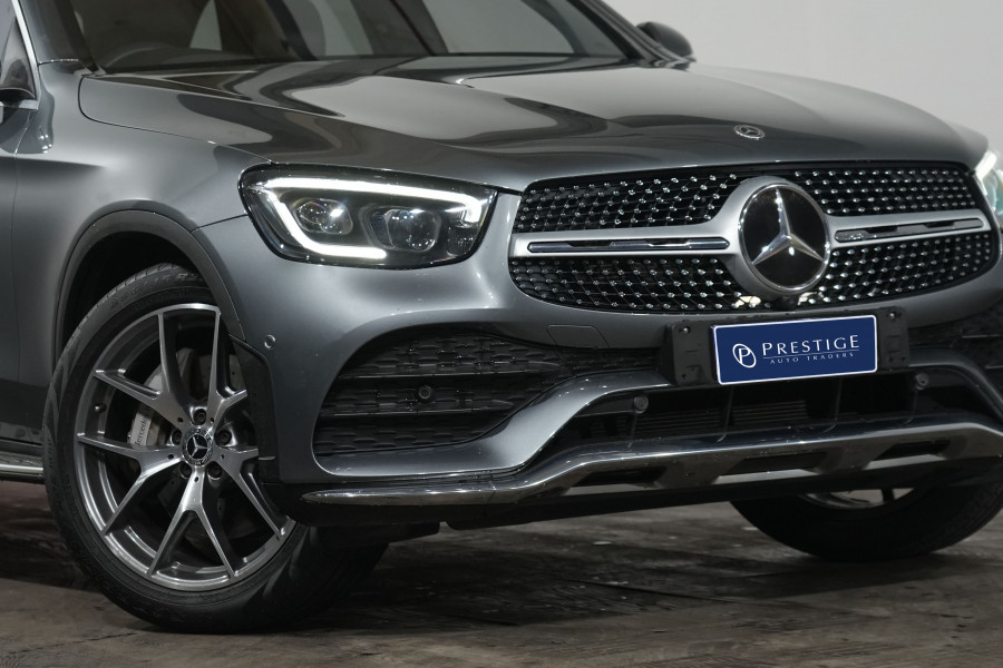 2021 Mercedes-Benz GLC-Class GLC300 SUV Image 2