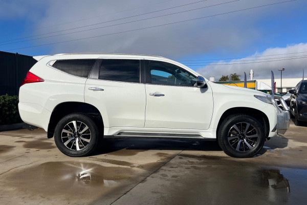 2019 Mitsubishi Pajero Sport QE GLS SUV Image 8