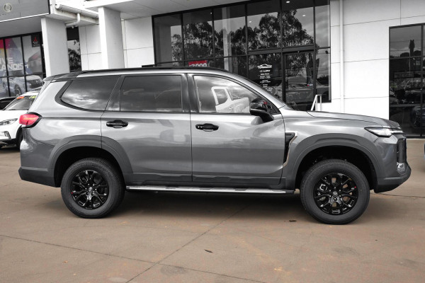 2026 MY25 LDV D90 SV9A Executive SUV Image 2