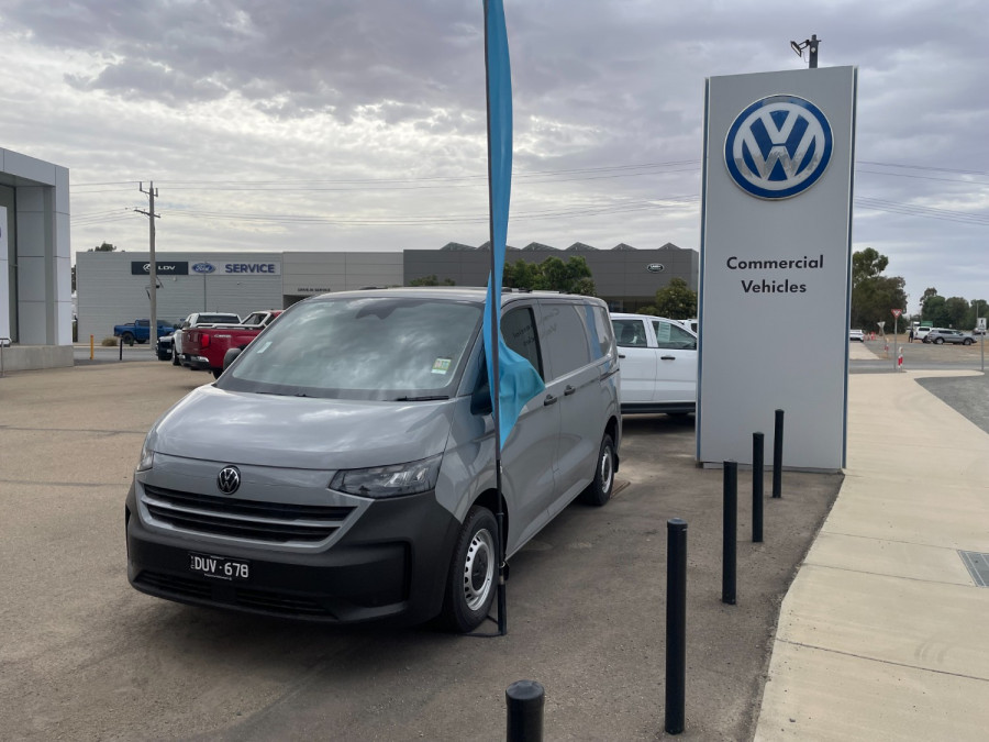 2026 MY25 Volkswagen Transporter NSN SWB Van Van Image 1