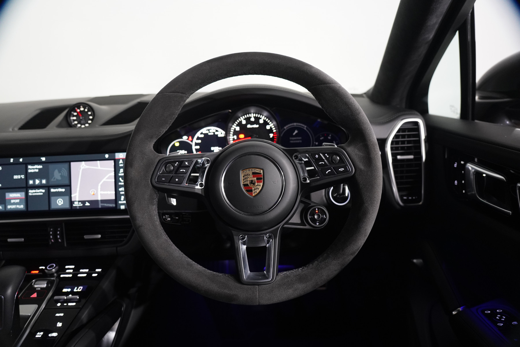 2019 Porsche Cayenne Turbo Coupe Image 14