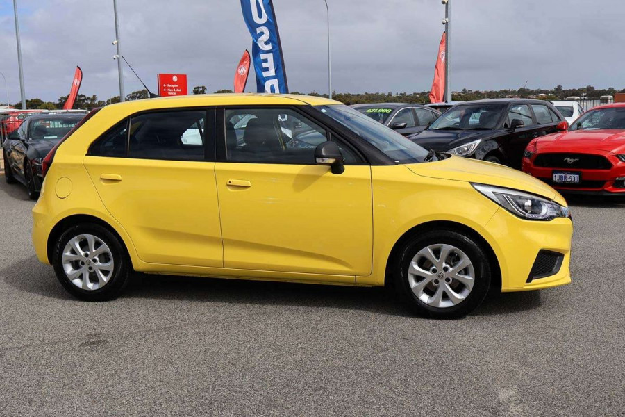 2021 MG MG3 SZP1 Core Hatch Image 3