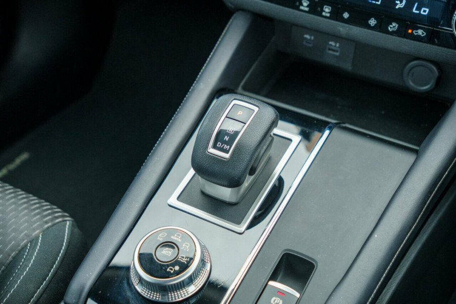 2024 Mitsubishi Outlander ZM ES SUV Image 13