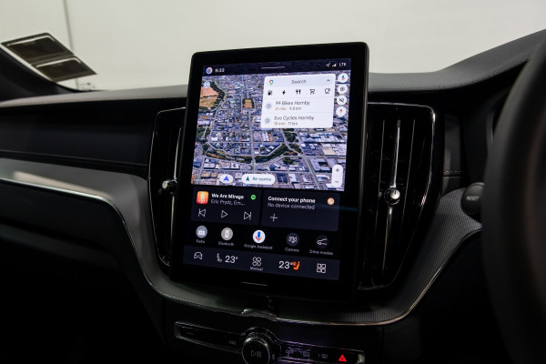 2026 Volvo XC60 UZ T8 Ultra Plug-in-hybrid AWD SUV Image 14