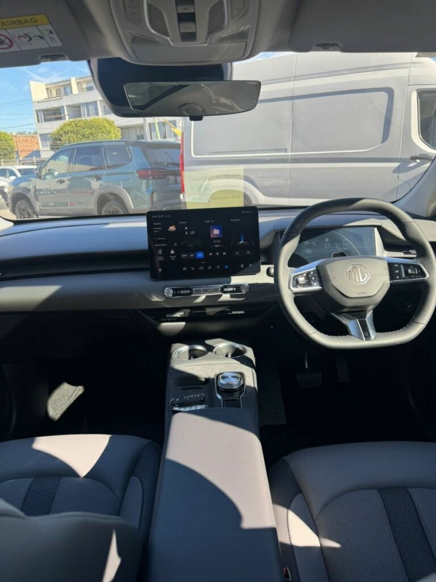 2026 MG MGS5 EV ZS3EM Essence 49 SUV Image 7
