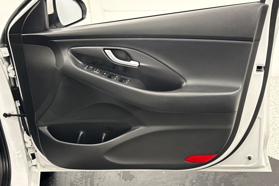 2017 MY18 Hyundai i30 PD Active Hatch Image 19