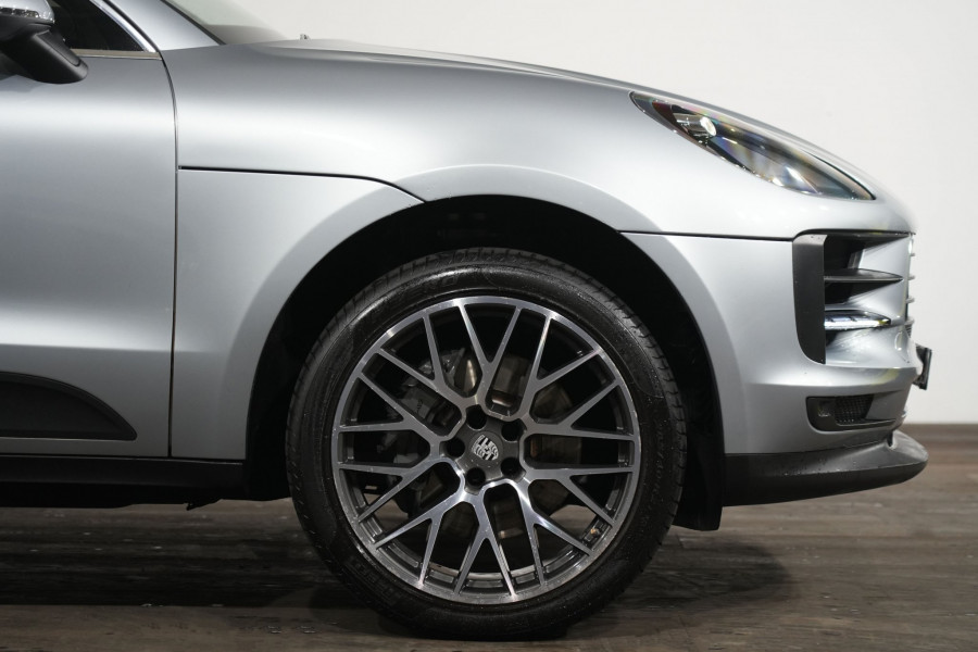 2019 Porsche Macan S SUV Image 5