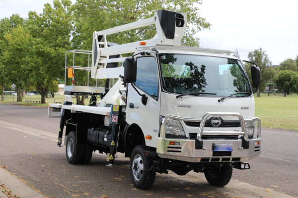 2022 Hino HINO fitted with GSR E209PX EWP  300 817 MEDIUM 4X4 Cab chassis