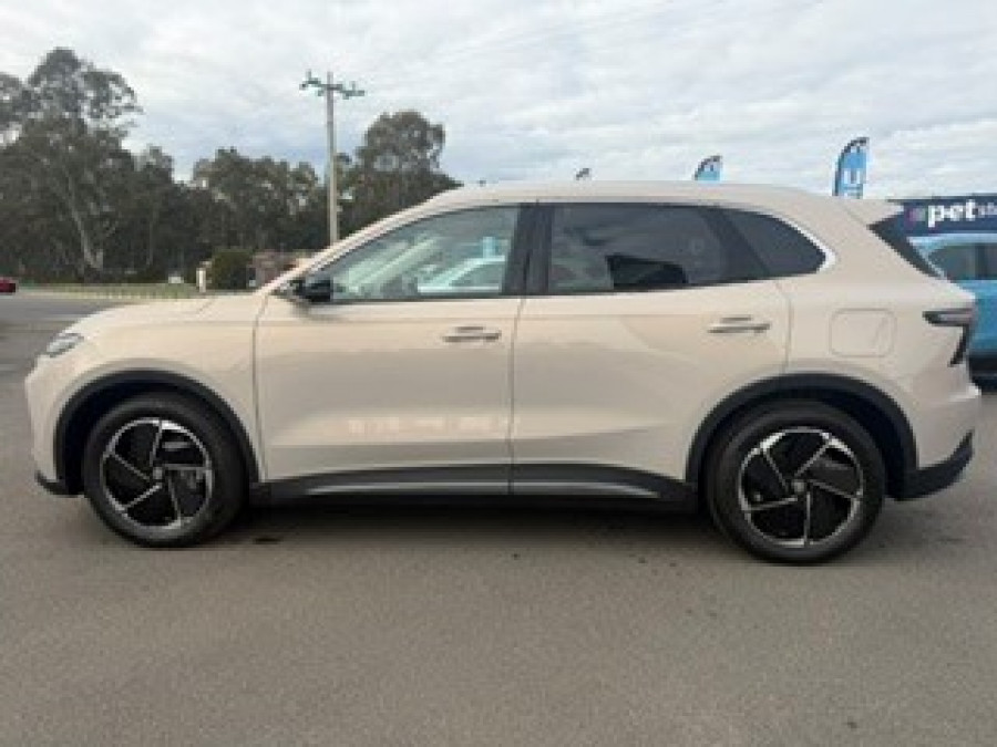 2025 MG MGS5 EV ZS3EM Essence 62 SUV Image 5