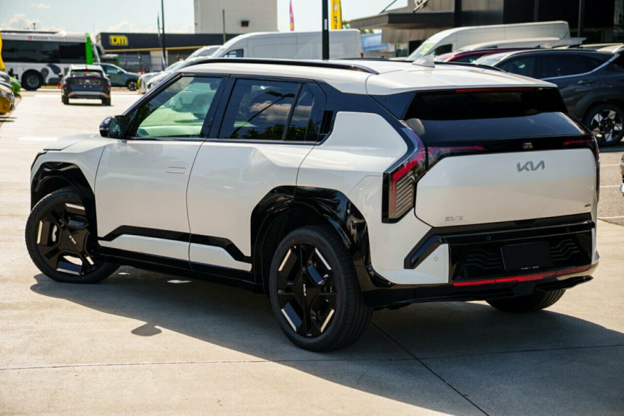 2025 Kia EV3 SV GT-Line SUV Image 2