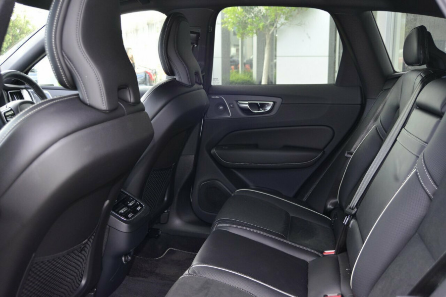 2018 Volvo XC60 D5 R-Design Suv Image 8