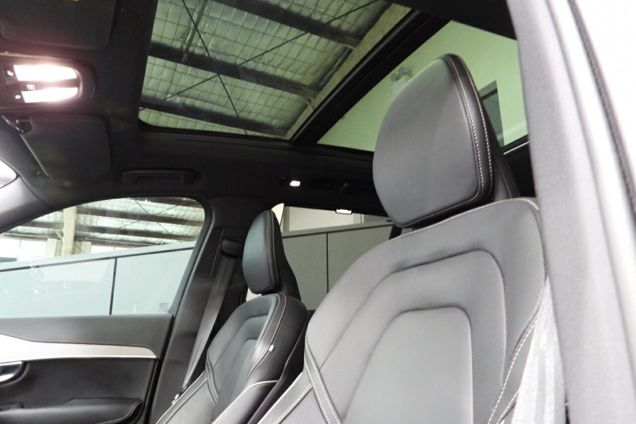 2024 MY25 Volvo XC90 L Series Ultra T8 Plug-In Hybrid SUV Image 12