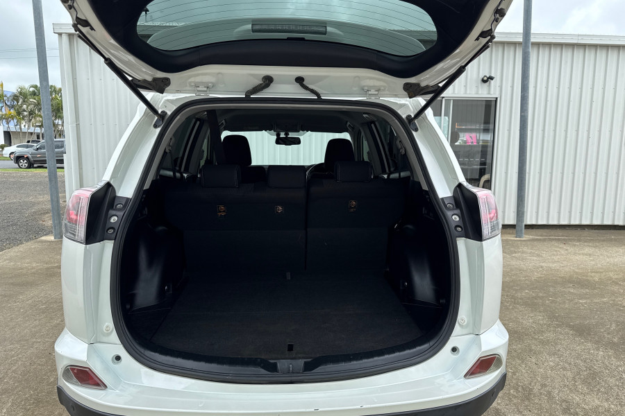2017 Toyota RAV4 ASA44R GXL SUV Image 11