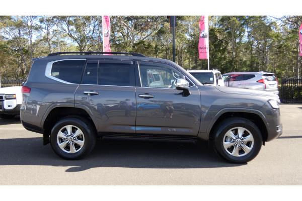 2021 Toyota LandCruiser FJA300R LC300 SAHARA 4X4 SUV