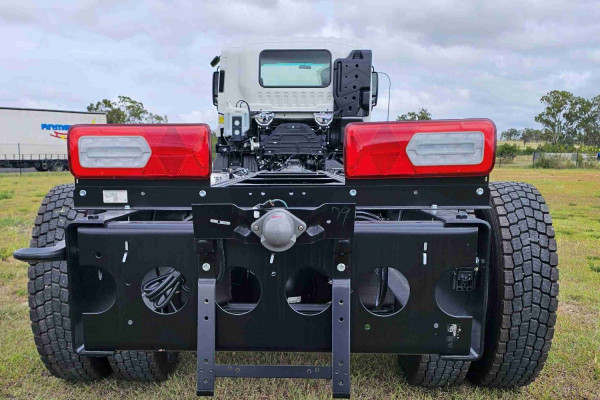 2025 Isuzu FYJ 320-355 AT R67 Cab Chassis Image 6