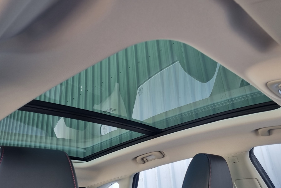 2024 MY23 MG HS Plug-in Hybrid SAS23 Essence SUV Image 18