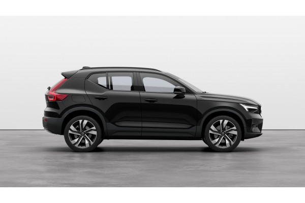 2025 Volvo XC40 XZ Ultra B4 Dark SUV Image 5