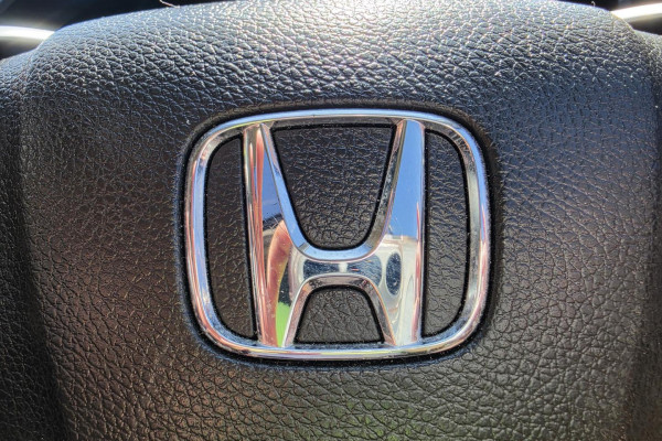 2016 Honda Civic 10th Gen VTi-LX Sedan Image 26