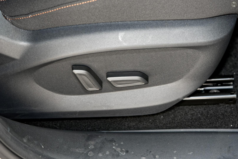 2025 MY24.5 MG HS AS33 Vibe SUV Image 12