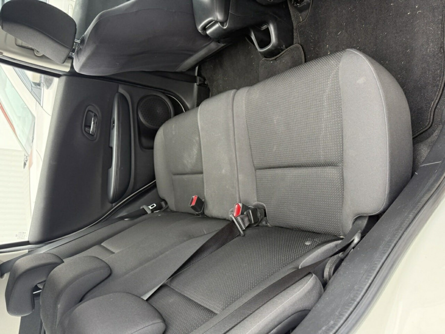 2019 Honda HR-V  VTi SUV Image 27