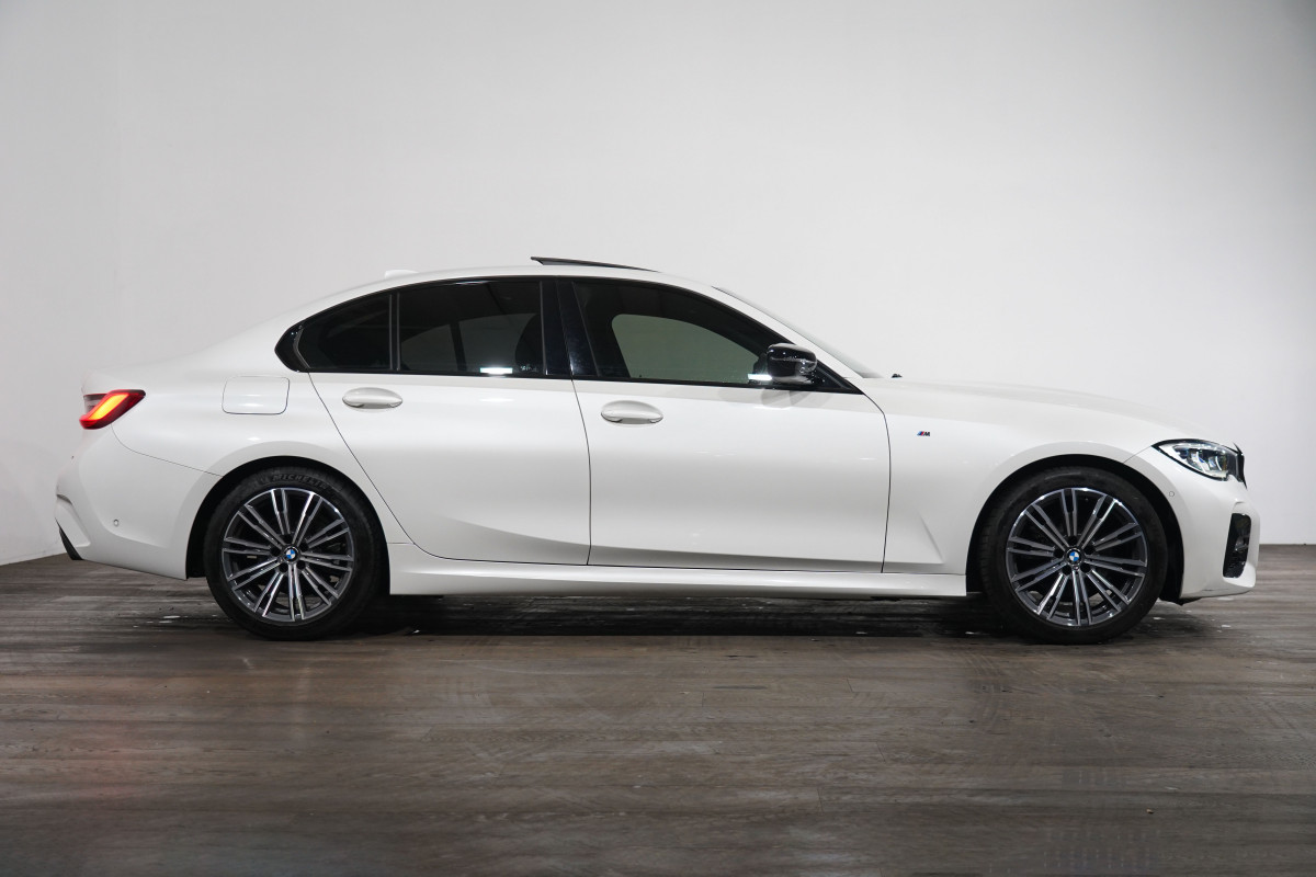 2020 BMW 3 20i M Sport Sedan Image 4