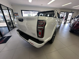 2025 GWM Cannon NPW Lux Ute image 3