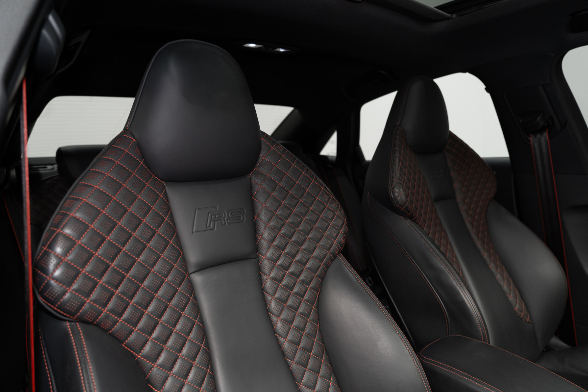 2020 Audi Rs 3 3 2.5 Tfsi Quattro Carbon Editn Sedan Image 4