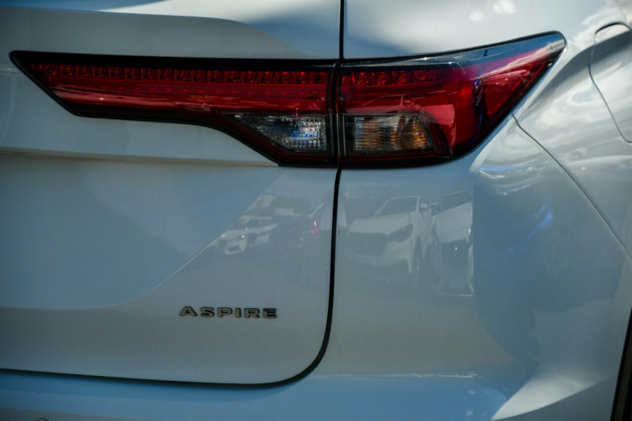 2024 Mitsubishi Outlander ZM Aspire SUV Image 7