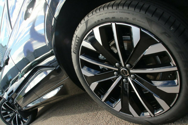 2025 MY26 Volvo XC60 UZ Ultra T8 Plug-in Hybrid Dark SUV Image 4