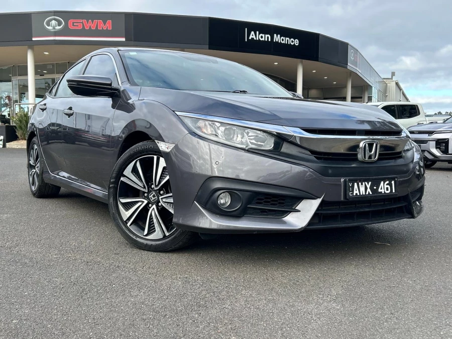 2018 Honda Civic 10th Gen VTi-L Sedan Image 1